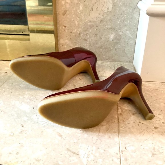 Saks Fifth Avenue Red Vinyl Metallic Glitter High Heels Size 8.5 - Picture 4 of 6